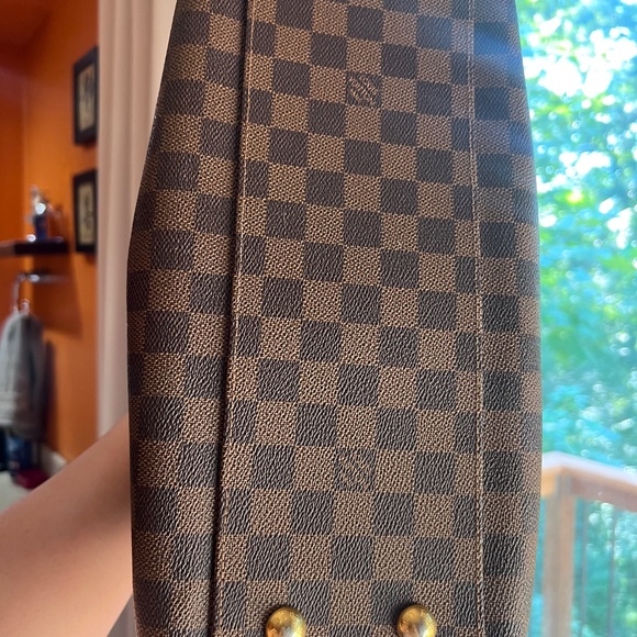 Louis Vuitton Damier Ebene Trevi PM - Picture 9 of 11
